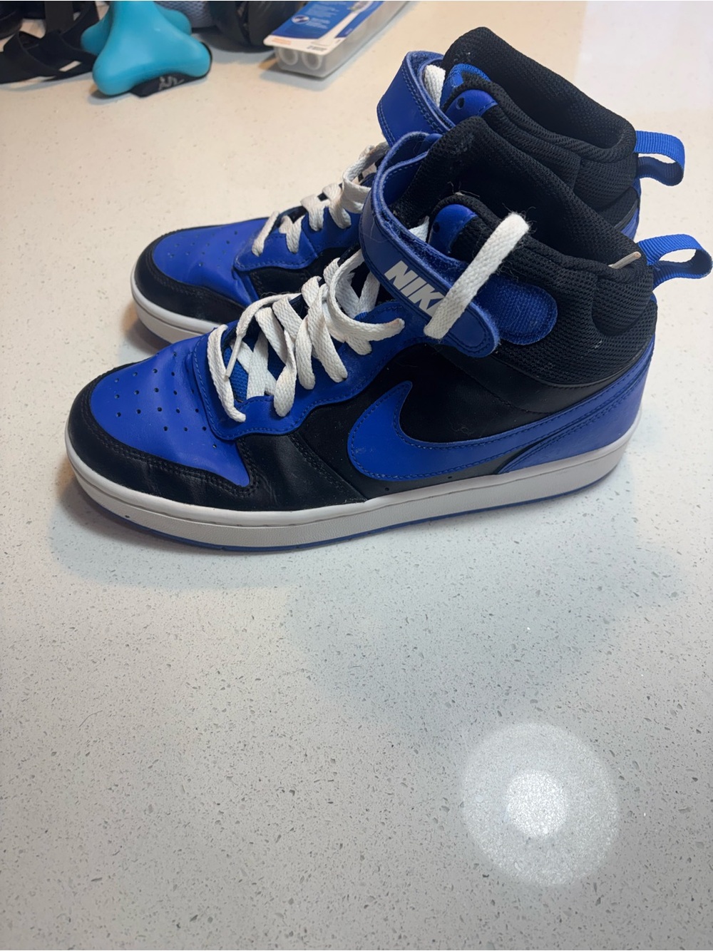Nike Sneakers - Picture 2 of 4